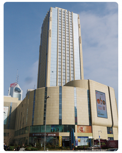 青島某超高層辦公樓地下室抗浮加固，主體施工至3層時發(fā)生地下室上浮事故，采用抗浮錨桿進(jìn)行加固。(2012年)