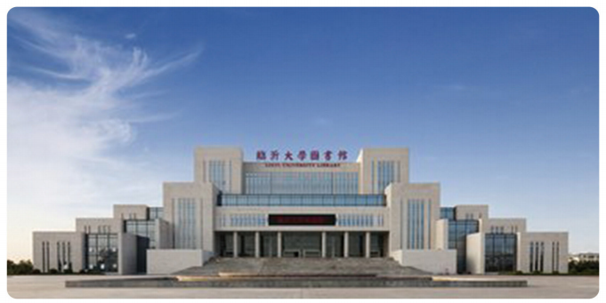 臨沂某大學(xué)圖書館樁基礎(chǔ)加固，樁端存在溶洞，承載力嚴(yán)重不足，采取樁內(nèi)鋼管樁加固處理。(2008年)