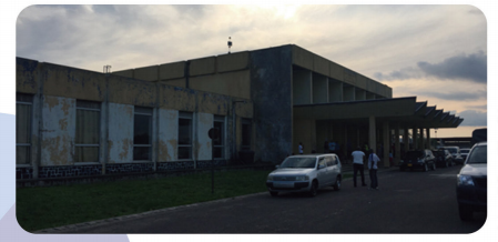 基桑加尼機(jī)場(chǎng)因屋面增加水箱、墻面增加幕墻等建筑物功能提升改造而增加荷載，對(duì)原有建筑質(zhì)量進(jìn)行檢測(cè)鑒定